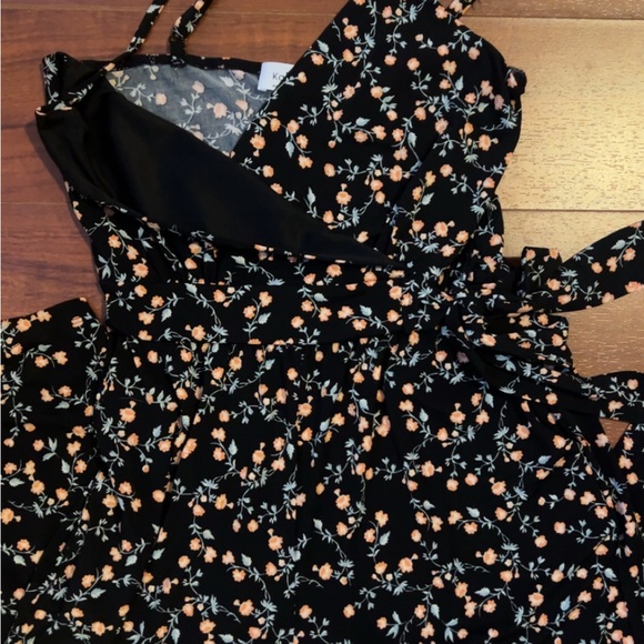Kaileigh Floral Black Wide Leg Jumpsuit Small Petite Casual Dressy Outfit NWOT - Picture 8 of 11